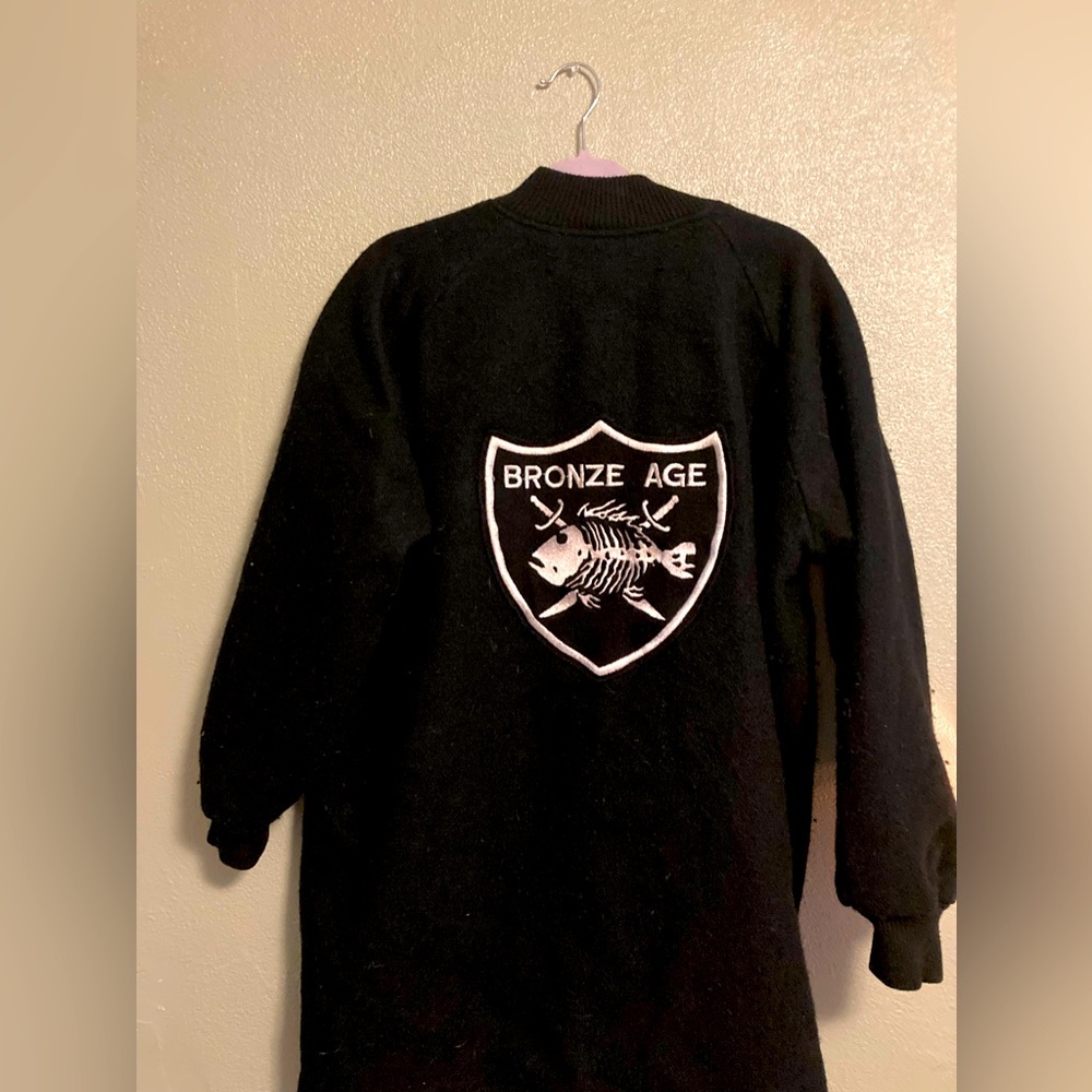 Vintage Bronze Age men’s size large